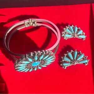 Vintage Zuni Native American turquoise Floral Cluster Bracelet and Earrings Set